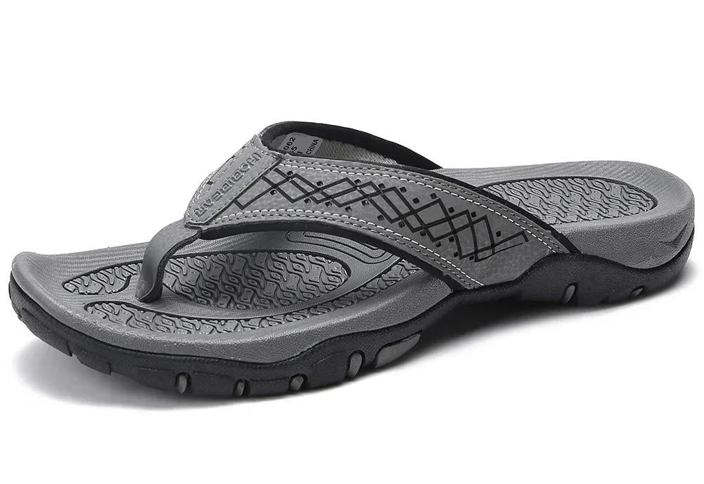 Men's thong sandals with textured outsole