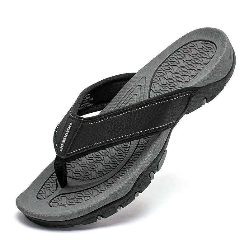 Men's thong sandals with textured outsole