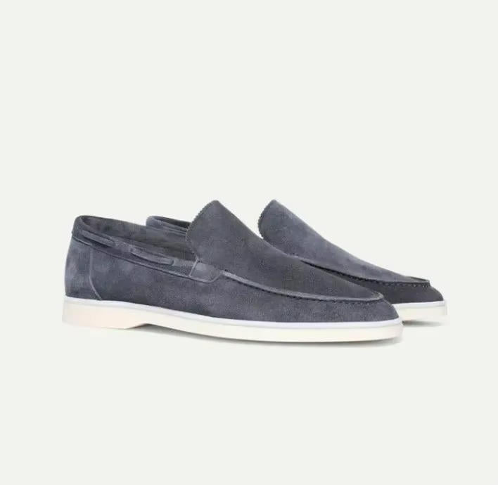 Men’s slip-on loafers with flexible sole