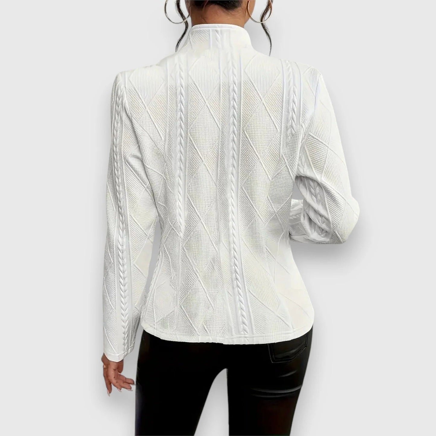 Women's single-breasted blazer with notched lapel