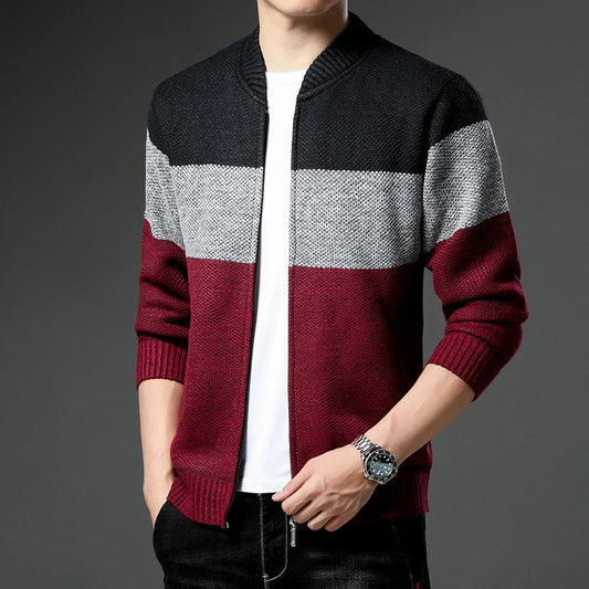 Men's color-block knitted sweater with round neckline