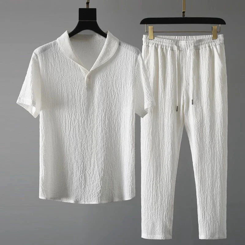 Men's two-piece outfit set with short-sleeve shirt and pants