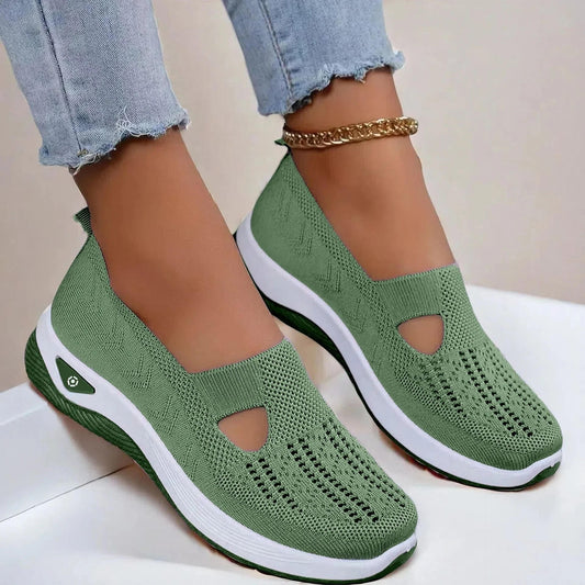 Women's breathable slip-on athletic shoes with air-cushioned sole